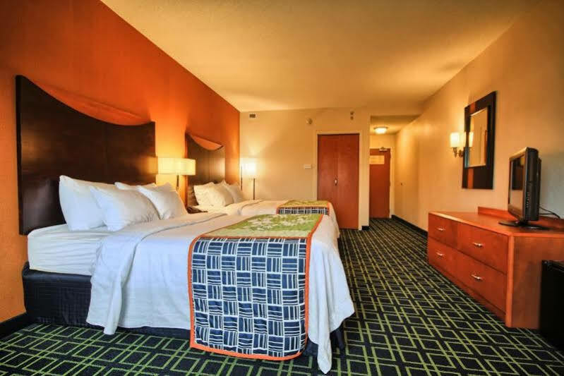 Fairfield Inn & Suites Lock Haven Екстер'єр фото