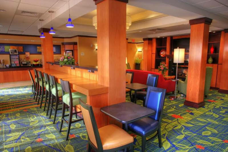 Fairfield Inn & Suites Lock Haven Екстер'єр фото